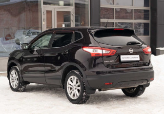 Подержанный автомобиль Nissan Qashqai 2014 года (7 фото)