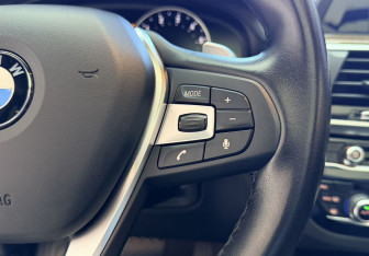 Подержанный автомобиль BMW X3 2019 года (19 фото)