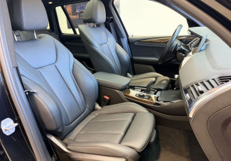 Подержанный автомобиль BMW X3 2019 года (15 фото)