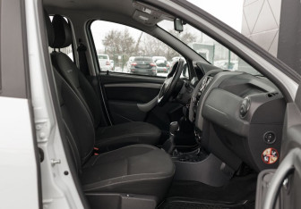 Подержанный автомобиль Renault Duster 2020 года (20 фото)