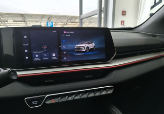 Подержанный автомобиль Geely Coolray 2024 года (12 фото)