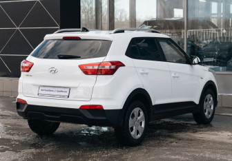 Подержанный автомобиль Hyundai Creta 2021 года (5 фото)
