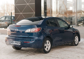 Подержанный автомобиль Mazda 3 Sedan 2013 года (5 фото)