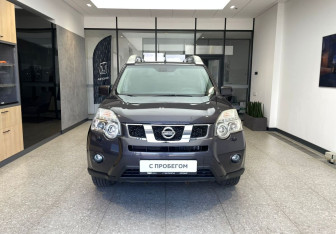 Подержанный автомобиль Nissan X-Trail 2012 года (3 фото)