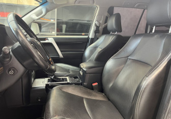 Подержанный автомобиль Toyota Land Cruiser Prado 2019 года (8 фото)
