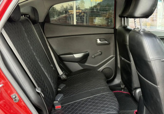 Подержанный автомобиль Kia Rio Sedan 2015 года (18 фото)