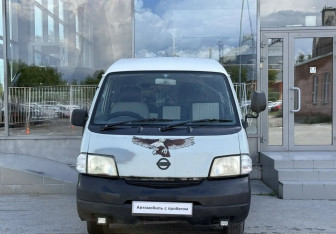 Подержанный автомобиль Nissan Vanette 2001 года (2 фото)