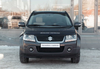 Подержанный автомобиль Suzuki Grand Vitara 2011 года (2 фото)