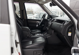 Подержанный автомобиль Land Rover Discovery 2013 года (24 фото)