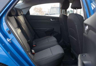 Подержанный автомобиль Hyundai Solaris Sedan 2021 года (18 фото)