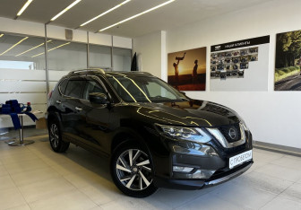 Подержанный автомобиль Nissan X-Trail 2021 года (3 фото)