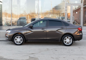 Подержанный автомобиль LADA (ВАЗ) Vesta Sedan 2018 года (8 фото)