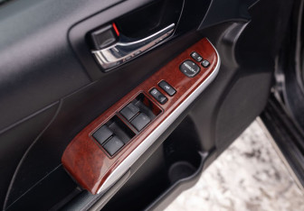 Подержанный автомобиль Toyota Camry Sedan 2012 года (17 фото)