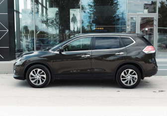 Подержанный автомобиль Nissan X-Trail 2018 года (8 фото)