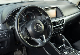 Подержанный автомобиль Mazda CX-5 2015 года (11 фото)