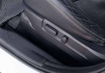 Подержанный автомобиль Mitsubishi ASX 2014 года (20 фото)