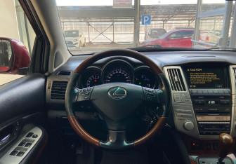 Подержанный автомобиль Lexus RX 2008 года (15 фото)
