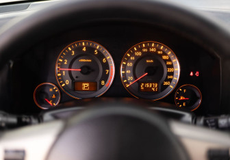 Подержанный автомобиль Infiniti FX 2006 года (13 фото)