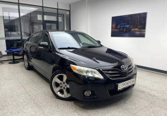 Подержанный автомобиль Toyota Camry Sedan 2011 года (4 фото)