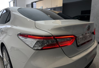 Подержанный автомобиль Toyota Camry Sedan 2018 года (6 фото)