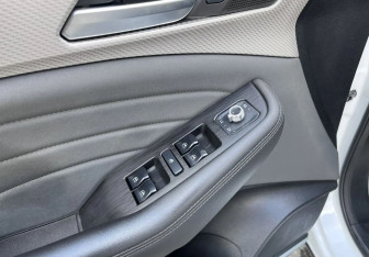 Подержанный автомобиль Haval F7 2023 года (13 фото)