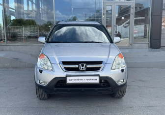 Подержанный автомобиль Honda CR-V 2002 года (2 фото)