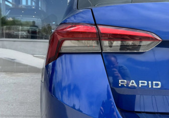 Подержанный автомобиль Skoda Rapid Liftback 2020 года (13 фото)