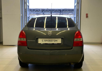 Подержанный автомобиль Nissan Primera Sedan 2003 года (5 фото)