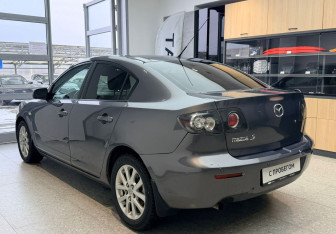 Подержанный автомобиль Mazda 3 Sedan 2008 года (7 фото)