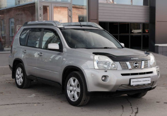 Подержанный автомобиль Nissan X-Trail 2007 года (3 фото)