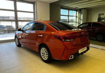 Подержанный автомобиль Kia Rio Sedan 2021 года (7 фото)