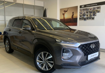 Подержанный автомобиль Hyundai Santa Fe 2018 года (3 фото)