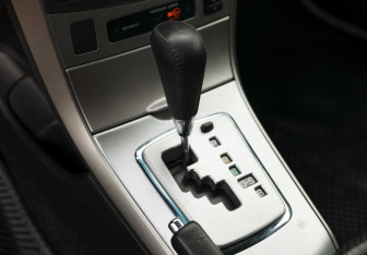 Подержанный автомобиль Toyota Corolla Sedan 2008 года (15 фото)