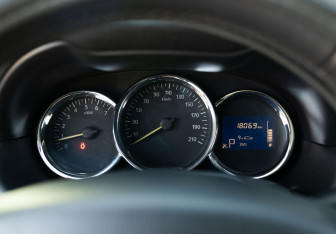 Подержанный автомобиль Renault Duster 2018 года (12 фото)