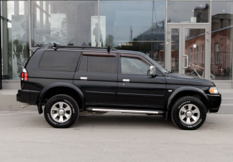 Подержанный автомобиль Mitsubishi Pajero Sport 2007 года (4 фото)