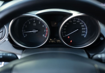 Подержанный автомобиль Mazda 3 Sedan 2013 года (13 фото)