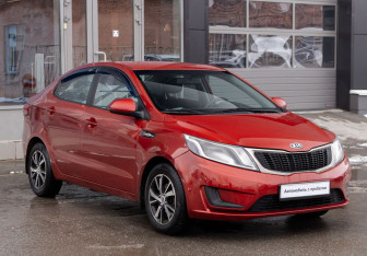 Подержанный автомобиль Kia Rio Sedan 2012 года (3 фото)