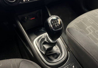 Подержанный автомобиль Kia Rio Sedan 2012 года (8 фото)