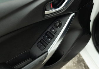 Подержанный автомобиль Mazda 6 Sedan 2012 года (19 фото)