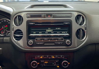 Подержанный автомобиль Volkswagen Tiguan 2013 года (15 фото)