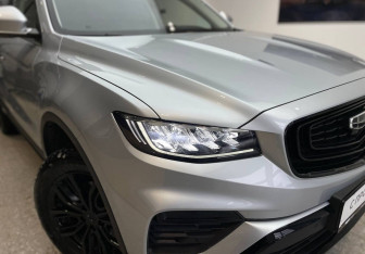 Подержанный автомобиль Geely Atlas Pro 2023 года (8 фото)