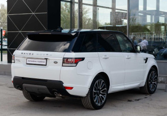 Подержанный автомобиль Land Rover Range Rover Sport 2017 года (5 фото)