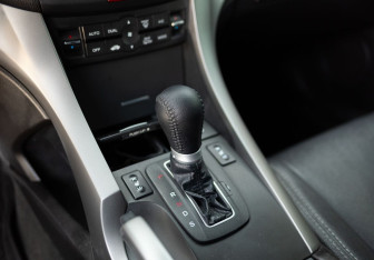 Подержанный автомобиль Honda Accord Sedan 2010 года (21 фото)