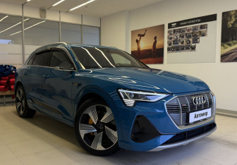 Подержанный автомобиль Audi e-tron 2020 года (3 фото)