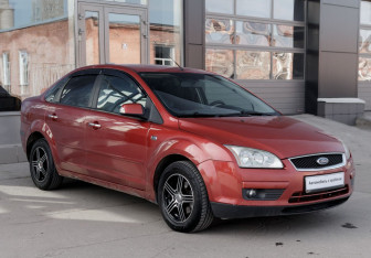 Подержанный автомобиль Ford Focus Sedan 2007 года (3 фото)