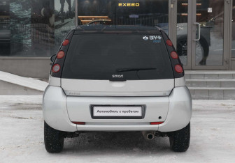 Подержанный автомобиль Smart Forfour 2004 года (6 фото)
