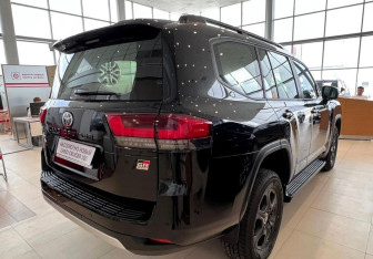 Новый Toyota Land Cruiser Suv 2026 (4 фото)