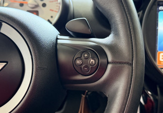 Подержанный автомобиль MINI Countryman 2012 года (18 фото)