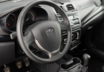 Подержанный автомобиль LADA (ВАЗ) Granta Sedan 2023 года (11 фото)