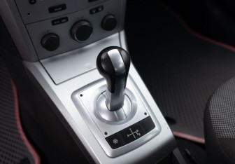 Подержанный автомобиль Opel Astra Hatchback 2010 года (16 фото)